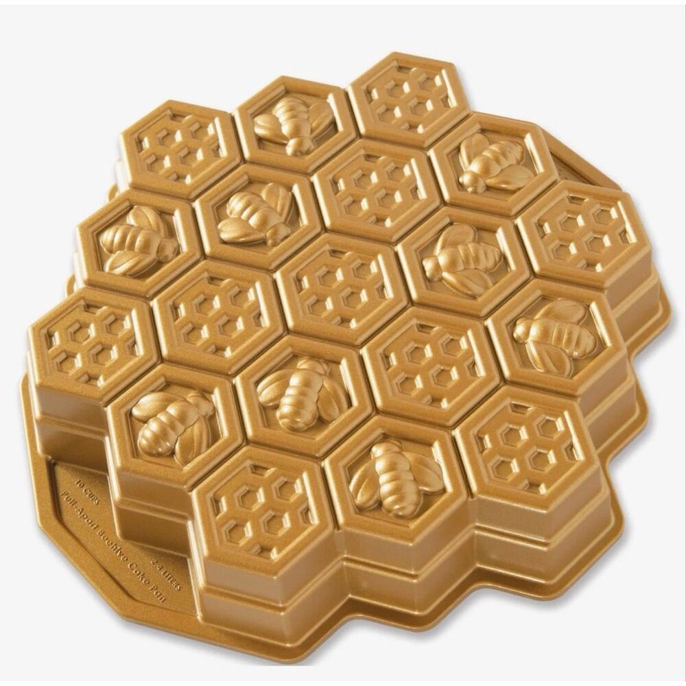 NORDIC WARE Non-Stick Novelty Honeycomb Pull Apart Pan